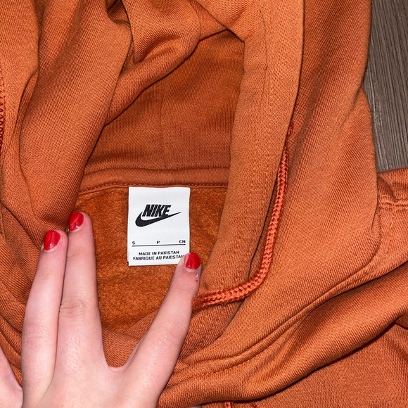 Nike Men's Burnt Orange Hoodie - Picture 2 of 4